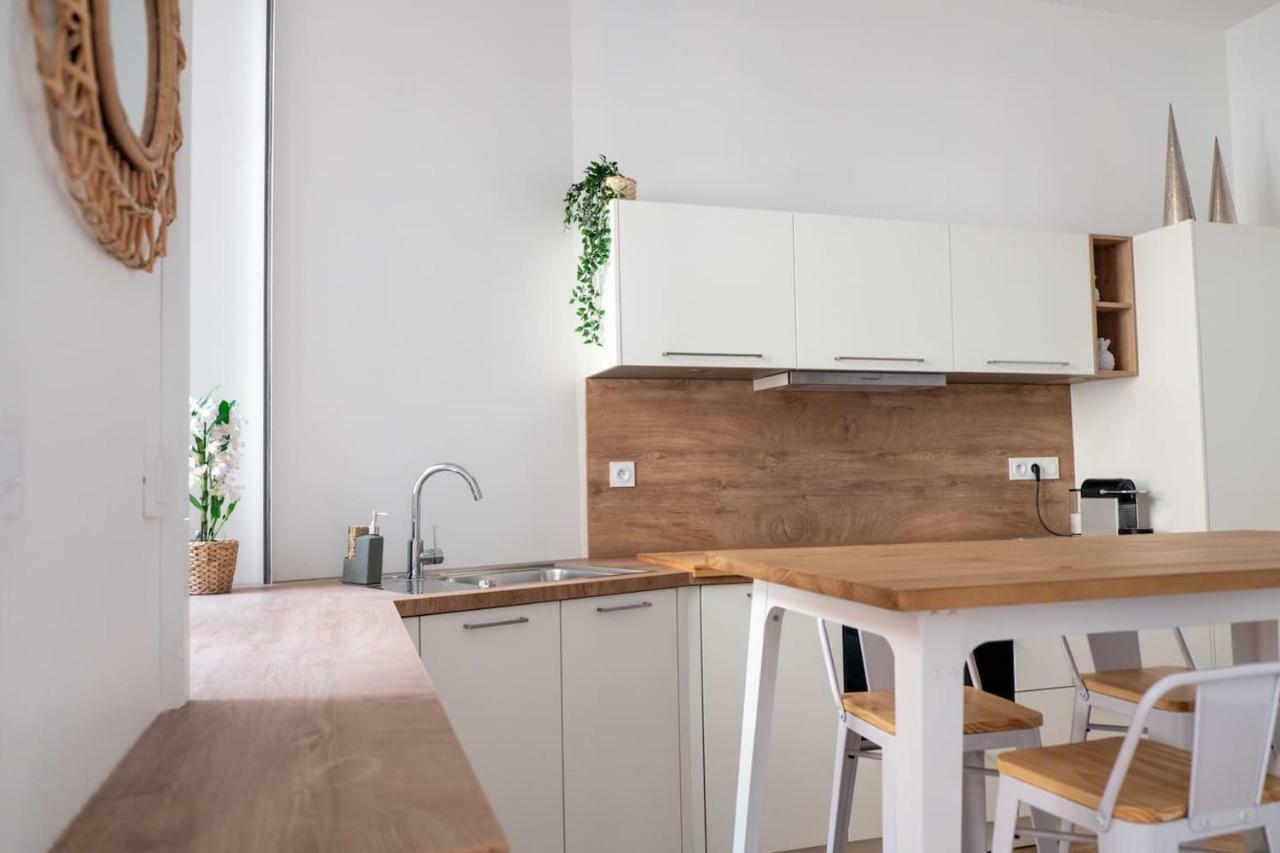 Apartamento Havre de paix- hyper centre 2/4 pers avec terrasse privée Nantes Exterior foto